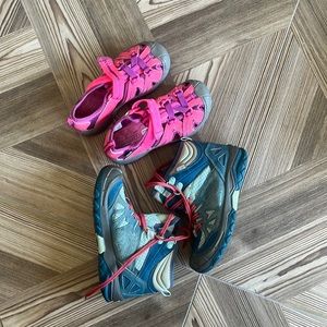 Kids Merrell Outdoor Shoe Bundle